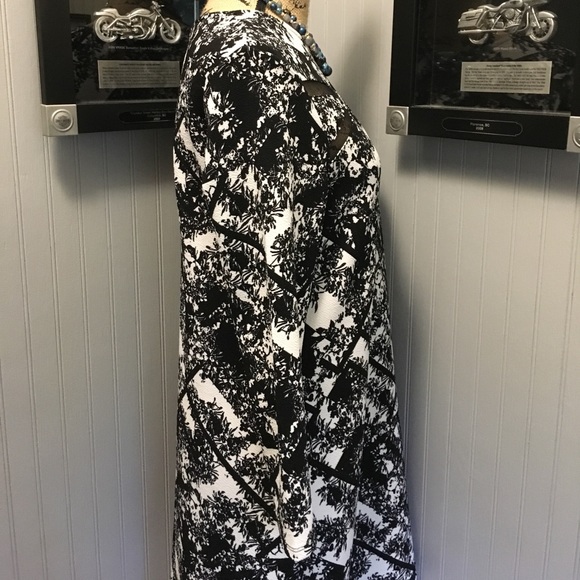 Xhiliration Ladies Dress - Picture 7 of 7